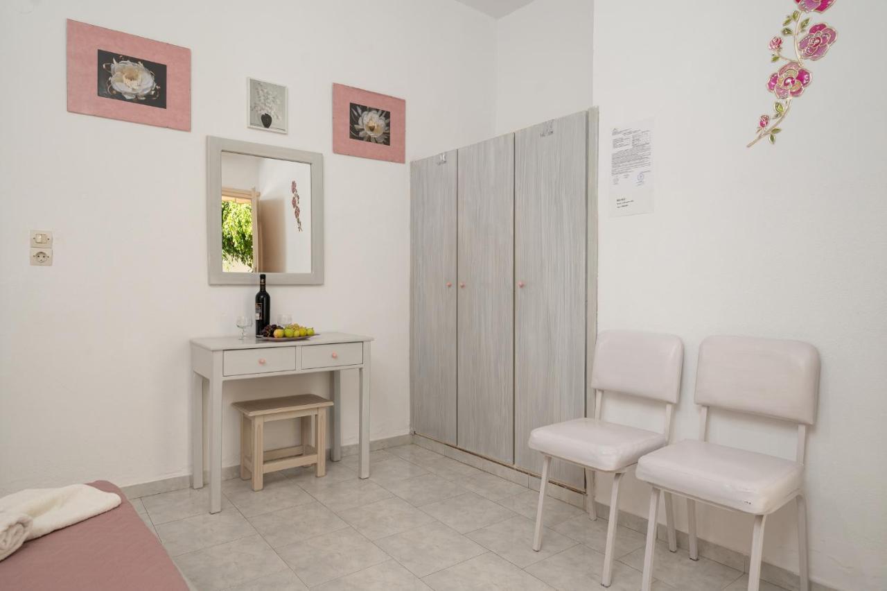 Sofia Rooms Пицидия Экстерьер фото