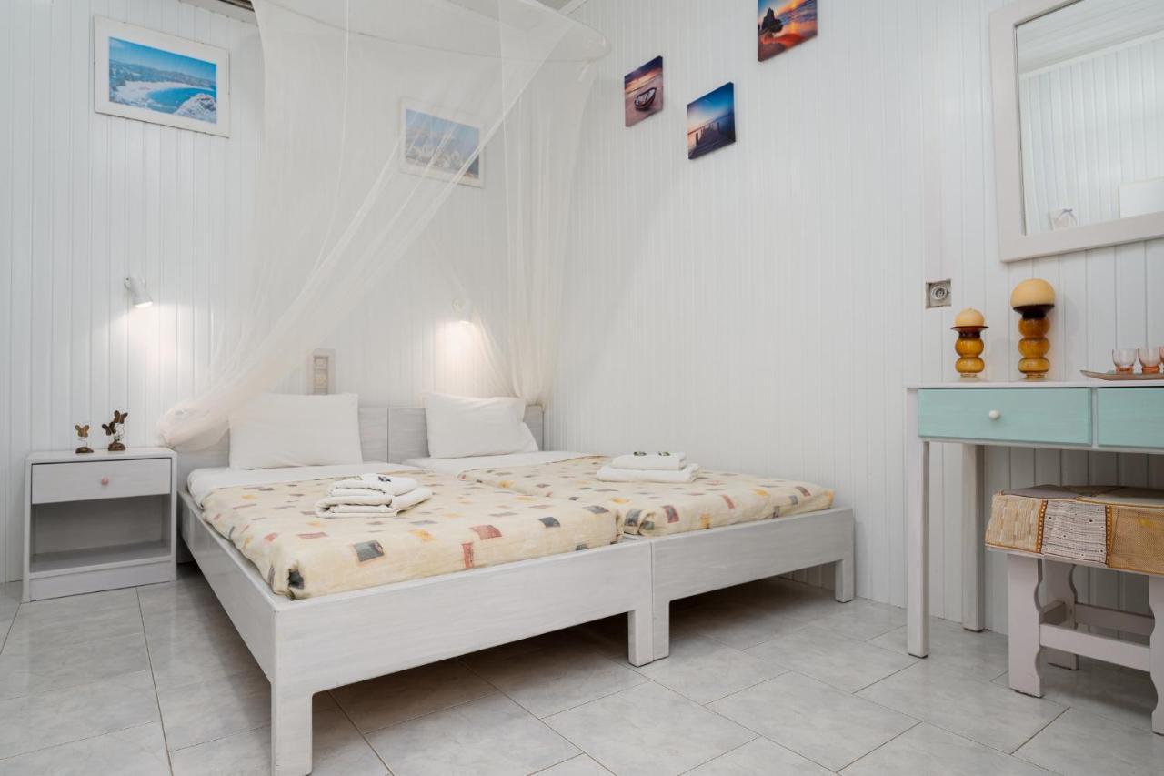 Sofia Rooms Пицидия Экстерьер фото